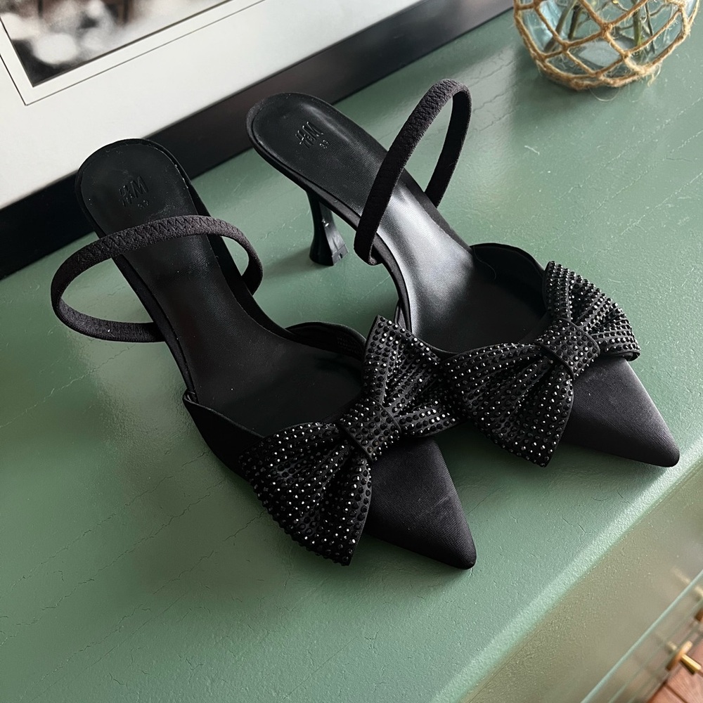 H&M Black Elegant Bow Detail Heels